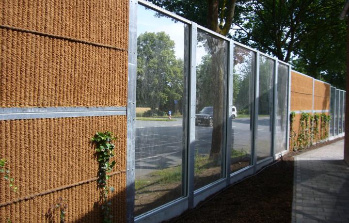 Lärmschutz Koko wall mit transparenten Elementen