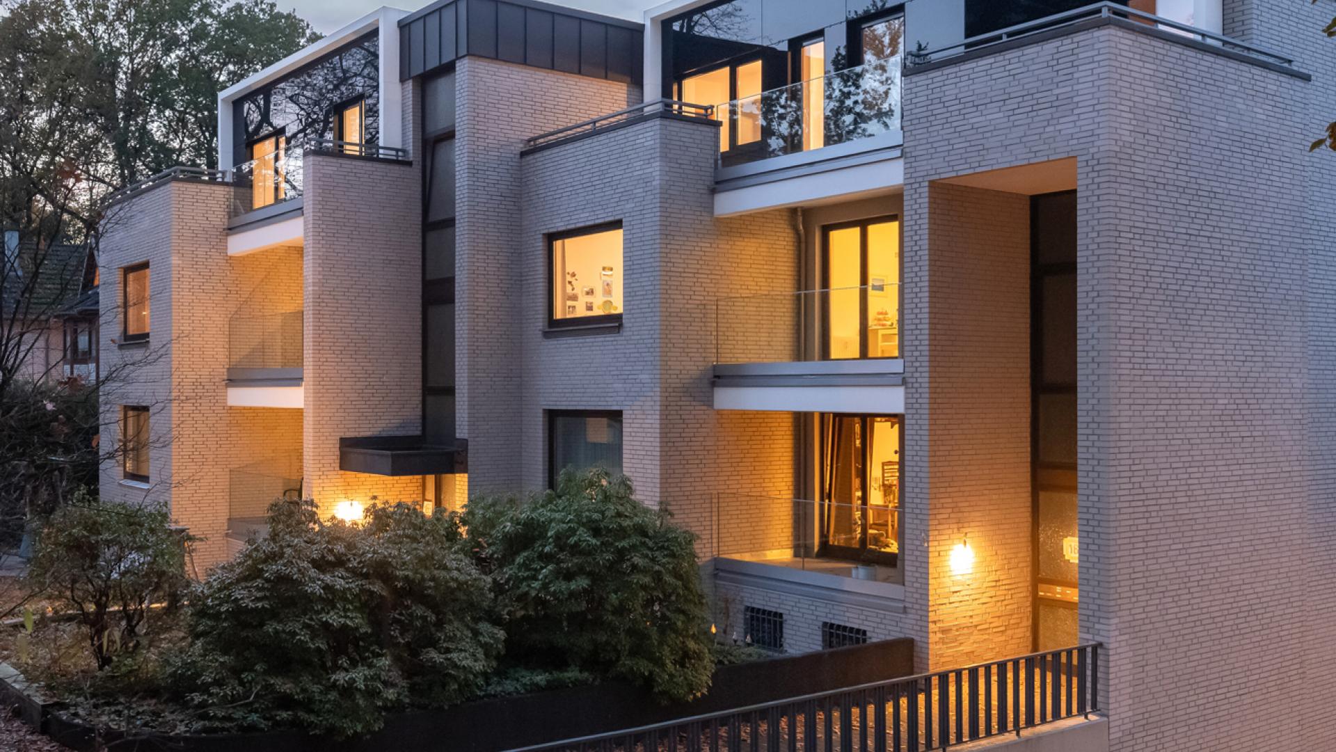 Modernisierung eines Mehrfamilienhauses aus den 1970er Jahren.