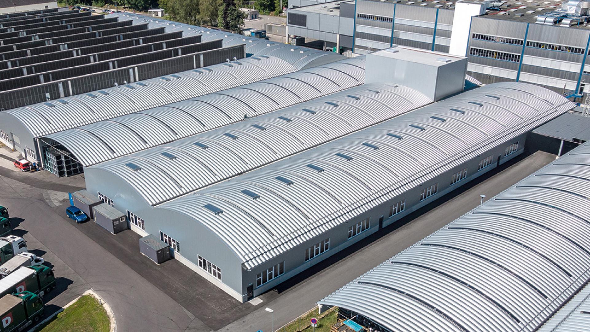 2-schalige Produktions- und Lagerhalle (wärmegedämmt)