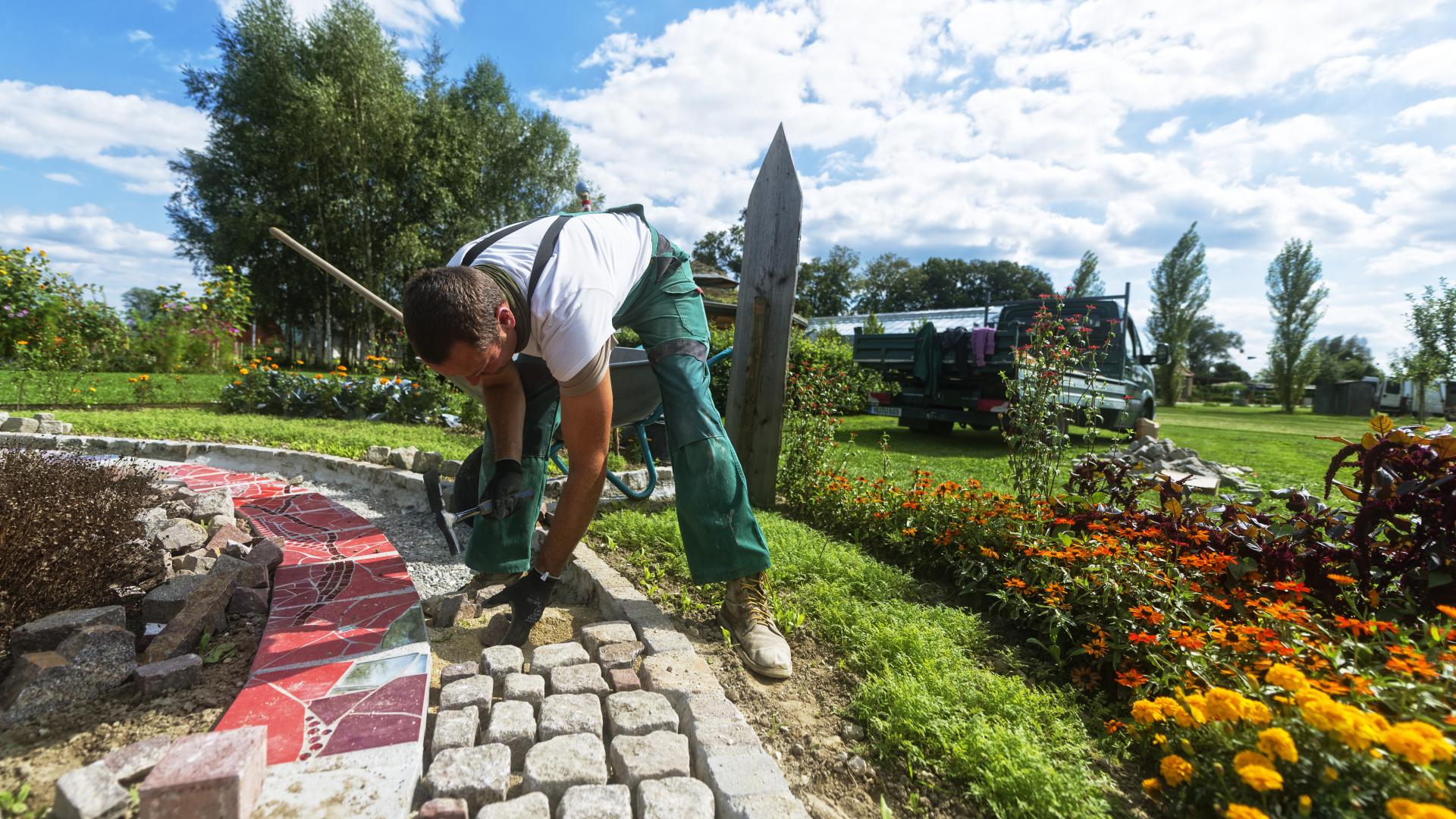 AdobeStock_136966453_galabau