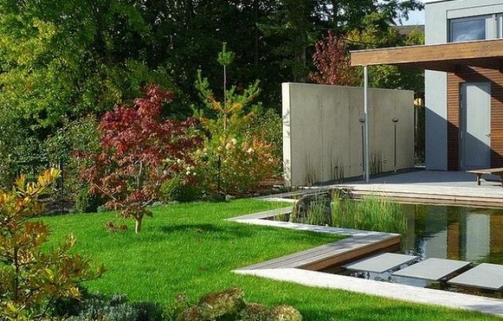 Moderner Wassergarten