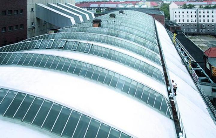 Dach Maschinenhaus Vattenfall in Berlin-Charlottenburg